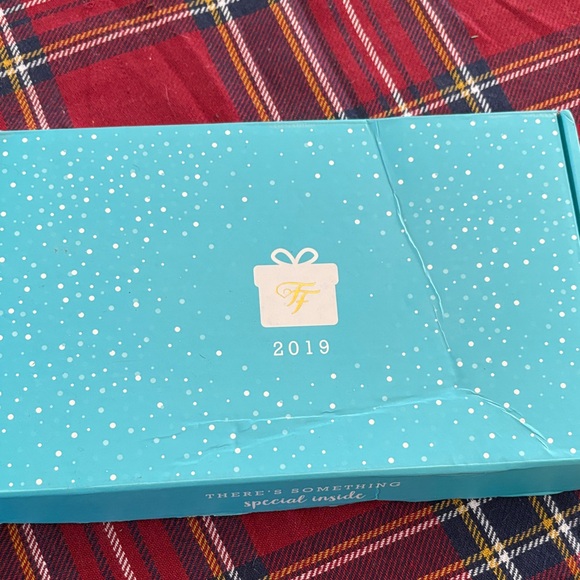 fancy feast Other - Fancy feast holiday ornaments 2019
